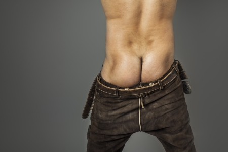 Glatter Hintern mit entfernten Arschhaaren