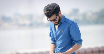 Mann mit vollem Haar